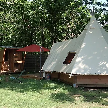 Le Tipi Camping La Chataigneraie Apartment Gravieres